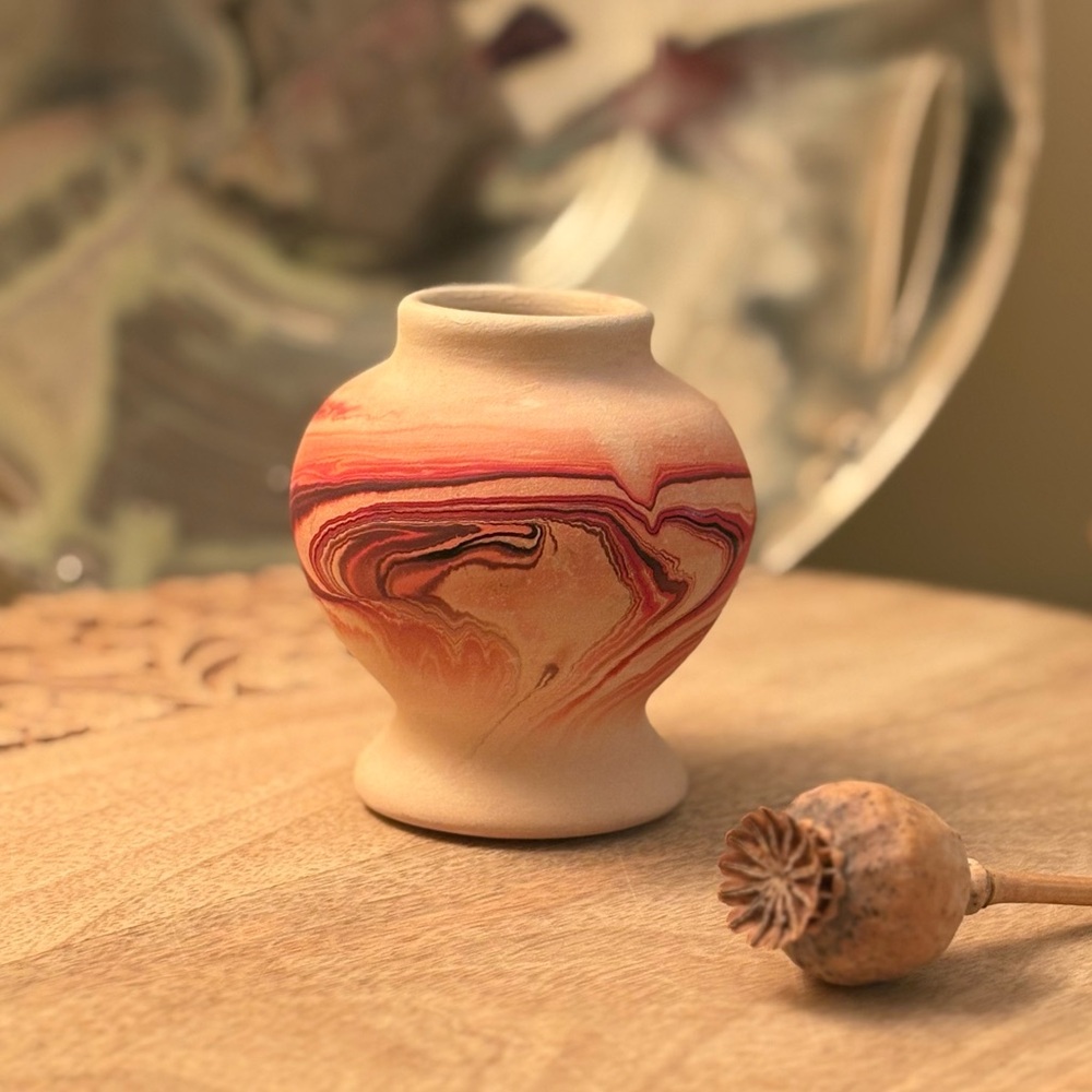 EUC Vintage Handmade Collectible Small Nemadji Pottery Vase/Pen Holder